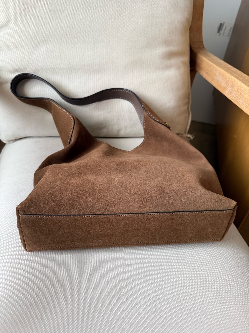 Brooklyn Shoulder Bag 28 Suede Hobo Bag in Cognac Brown - Picture 3 of 10